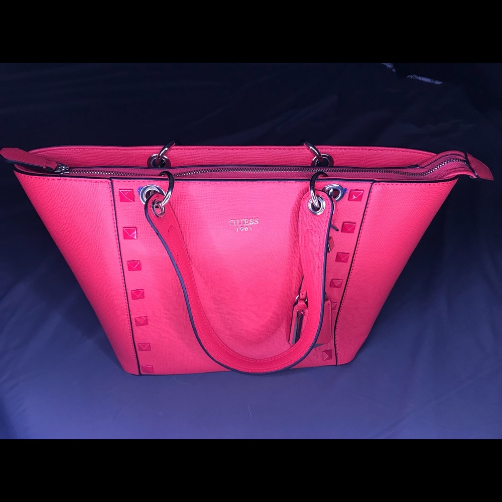 BRAND NEW pink studded guess purse